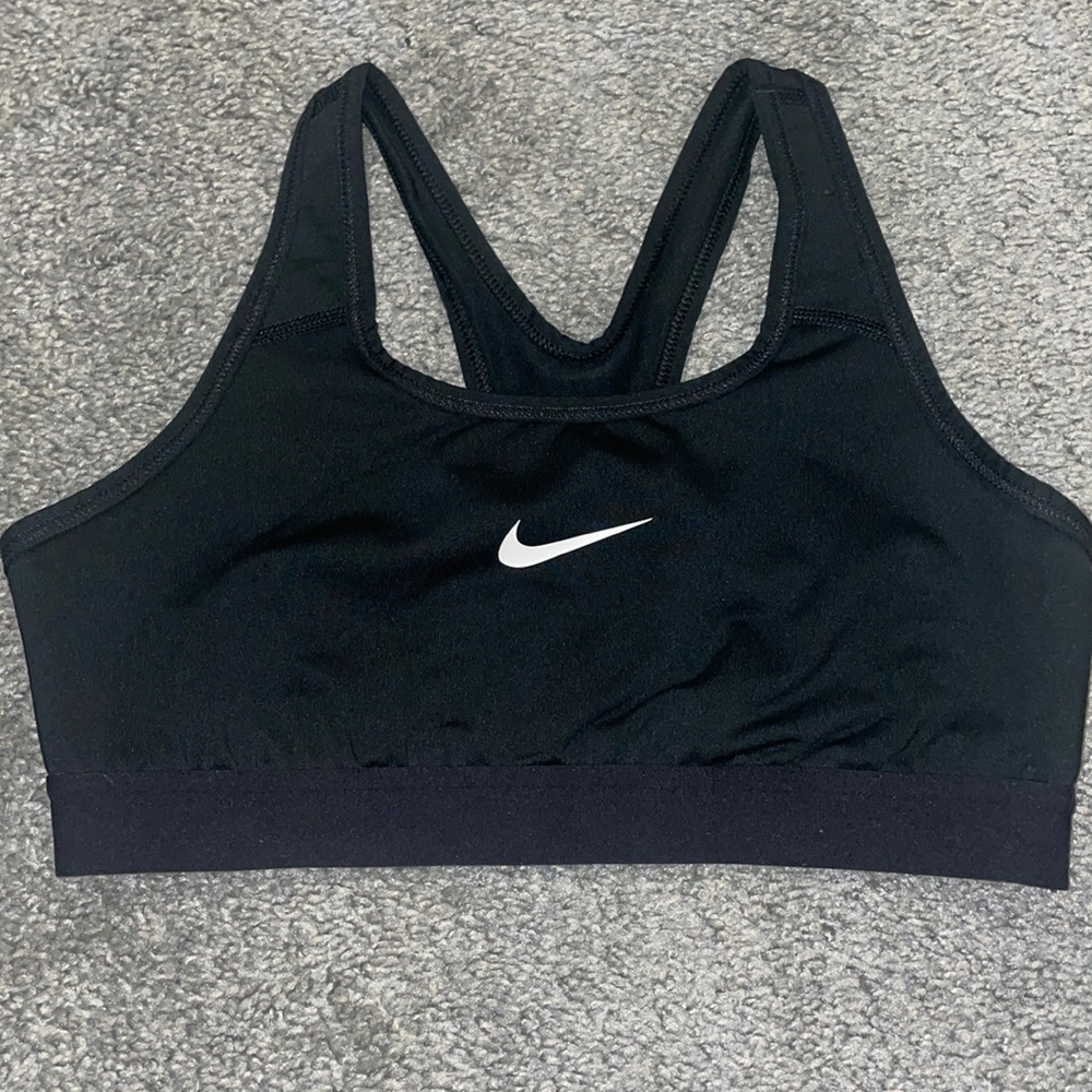 Black Nike sports bra